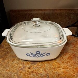 Corning Ware P 1-1/2 B Casserole w/Lid P-7-C 1-1/2 QT ca 1970s Blue Cornflower